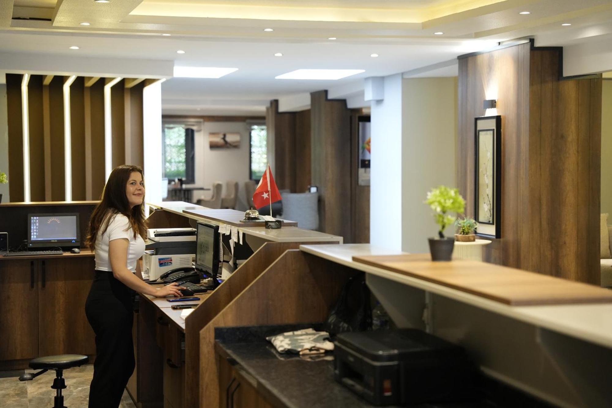 Eniza Hotel Mersin (Mediterranean) Exterior photo